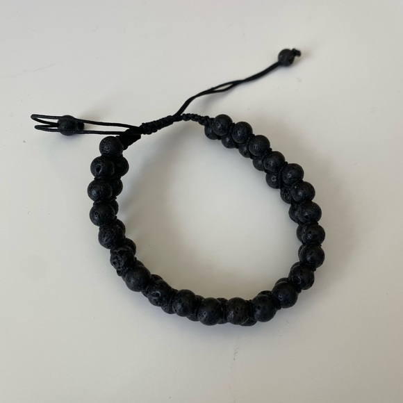 essential oil lava rock bracelet - Picture 1 of 2